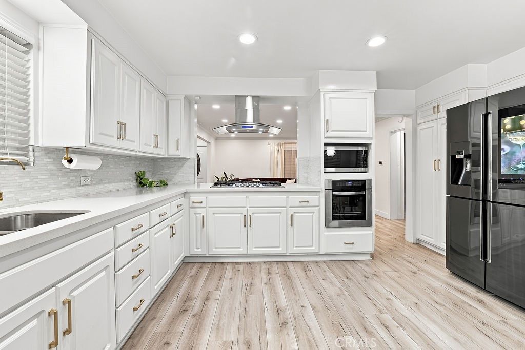 6951 Bellclaire, Tujunga, CA 91042 — photo 4