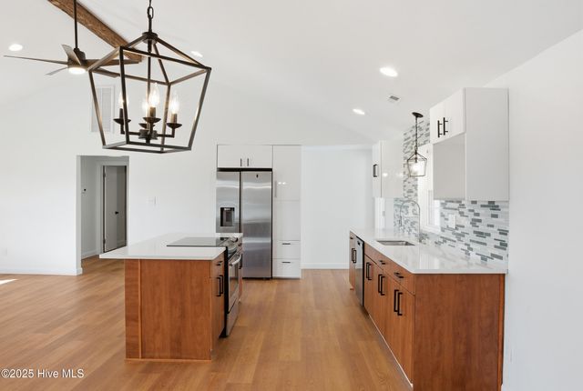 2141 Caratoke Highway, Moyock, NC 27958