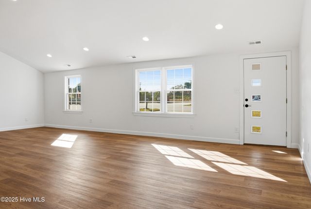 2141 Caratoke Highway, Moyock, NC 27958