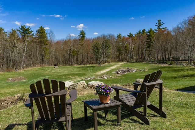 393 High Street, Candia, NH 03034