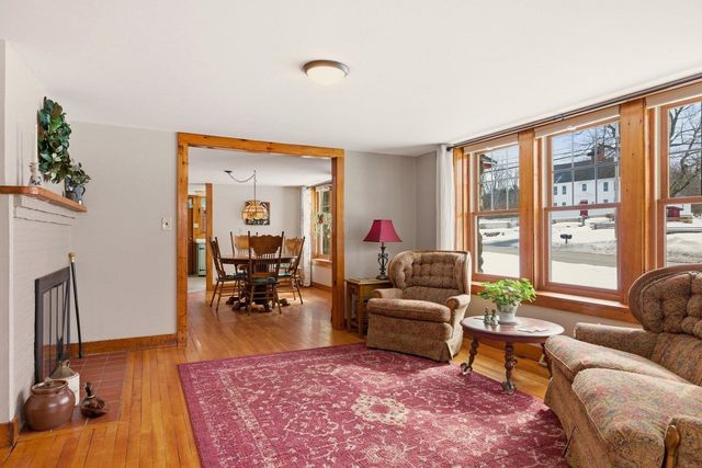 393 High Street, Candia, NH 03034