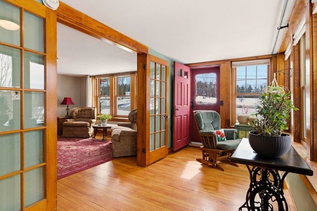 393 High Street, Candia, NH 03034
