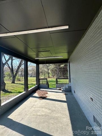 623 Oak Grove Road, Kings Mountain, NC 28086