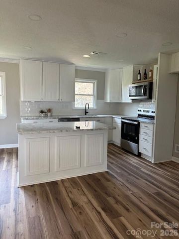 623 Oak Grove Road, Kings Mountain, NC 28086