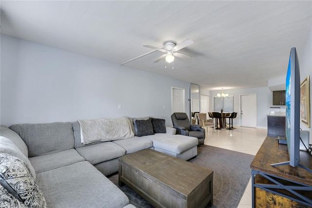 1400 Green Valley CIR 1002, Naples, FL 34104