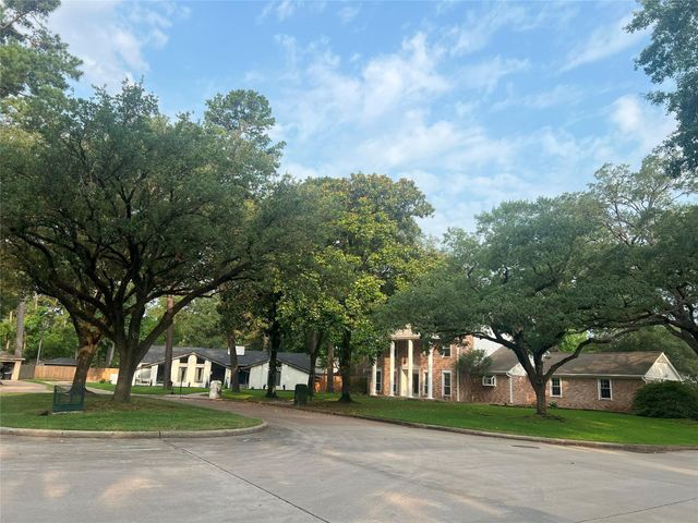 13631 Balmore Circle, Houston, TX 77069