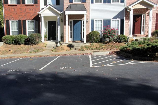 962 Tree Creek Boulevard, Lawrenceville, GA 30043