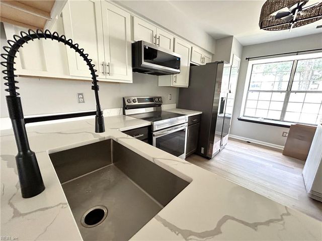 54 Treasure KY, Hampton, VA 23666