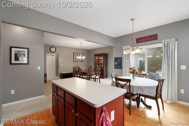 42591 Whitman Way, Novi, MI 48377