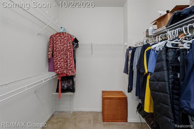 42591 Whitman Way, Novi, MI 48377