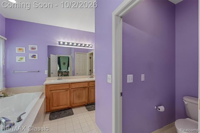 42591 Whitman Way, Novi, MI 48377