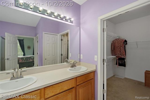 42591 Whitman Way, Novi, MI 48377