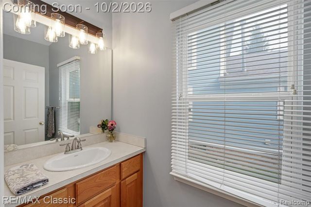 42591 Whitman Way, Novi, MI 48377