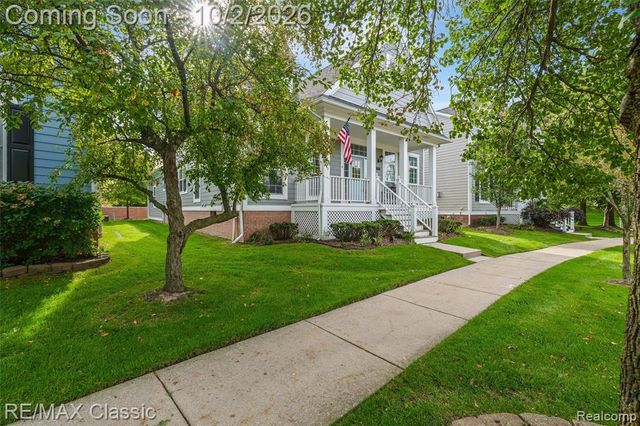 42591 Whitman Way, Novi, MI 48377
