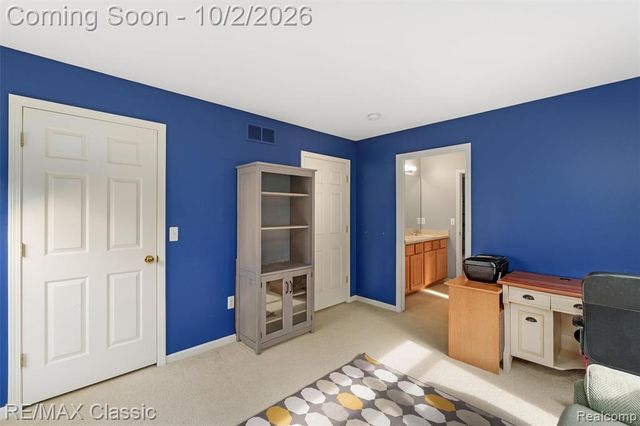 42591 Whitman Way, Novi, MI 48377