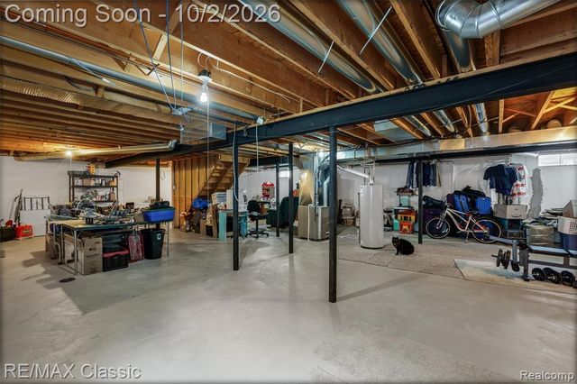 42591 Whitman Way, Novi, MI 48377