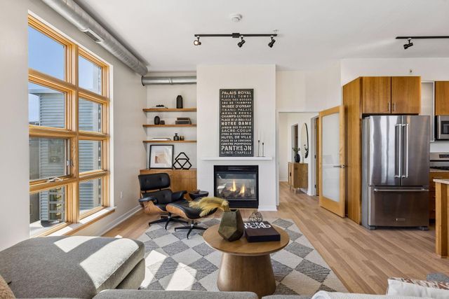 2845 Colfax Avenue S W402, Minneapolis, MN 55408