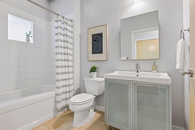 2845 Colfax Avenue S W402, Minneapolis, MN 55408