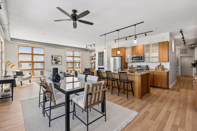 2845 Colfax Avenue S W402, Minneapolis, MN 55408