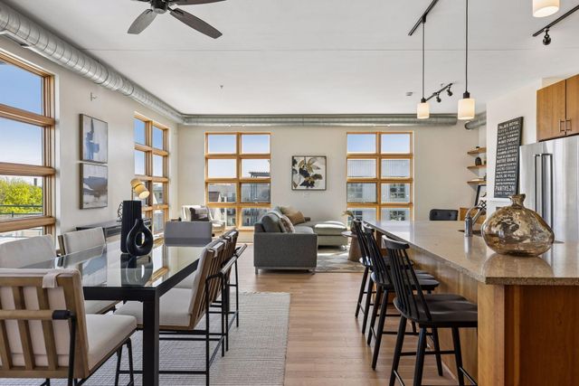 2845 Colfax Avenue S W402, Minneapolis, MN 55408