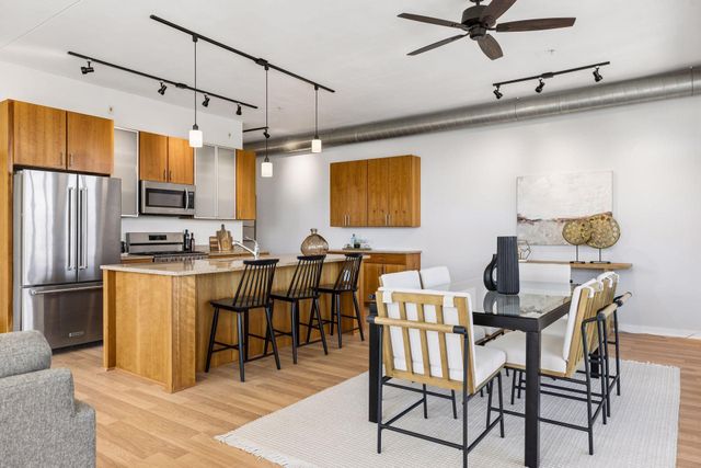 2845 Colfax Avenue S W402, Minneapolis, MN 55408