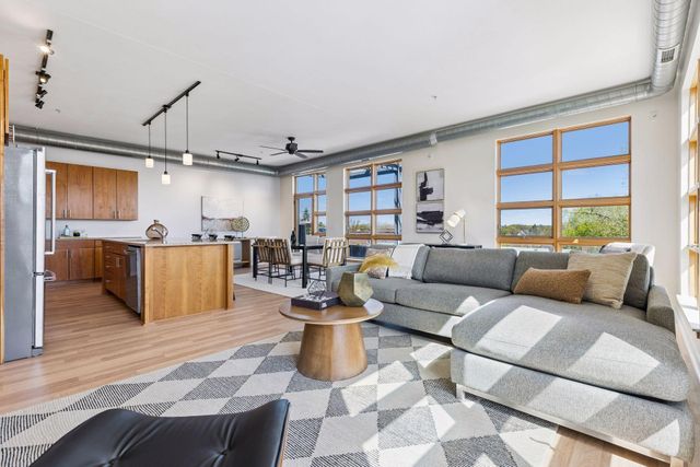 2845 Colfax Avenue S W402, Minneapolis, MN 55408
