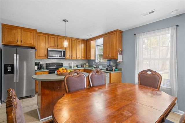 171 Bear Den Court, Dalton, GA 30721