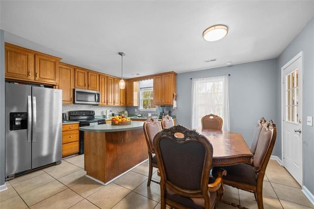 171 Bear Den Court, Dalton, GA 30721