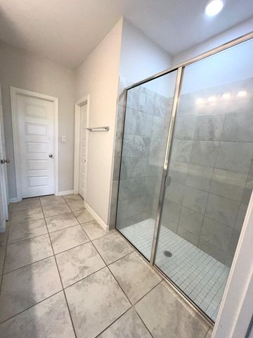 7118 Fannin Street, Pearland, TX 77584