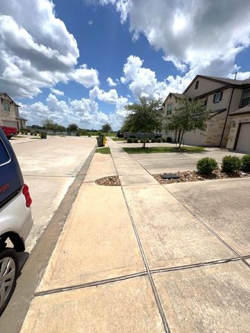 7118 Fannin Street, Pearland, TX 77584