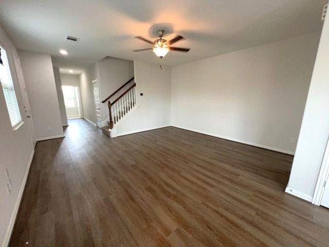 7118 Fannin Street, Pearland, TX 77584