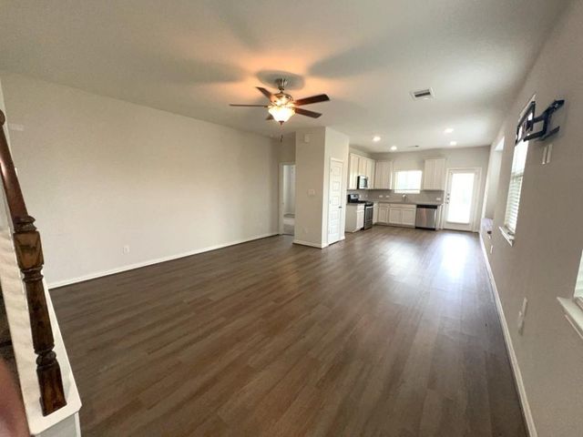 7118 Fannin Street, Pearland, TX 77584