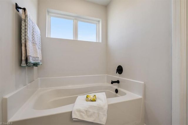 130 Laced Maple Court, Reidsville, NC 27320