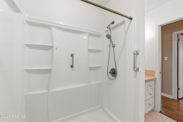 106 Woodcrest Drive, Lafayette, LA 70506