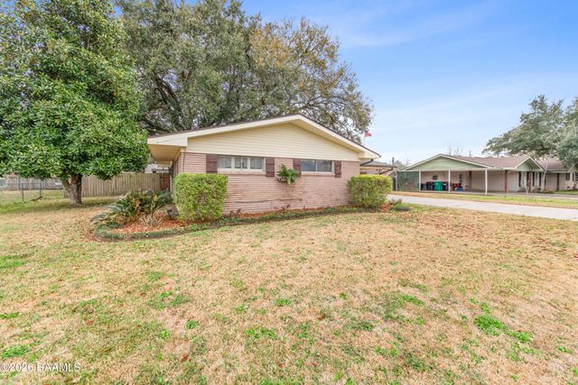 106 Woodcrest Drive, Lafayette, LA 70506