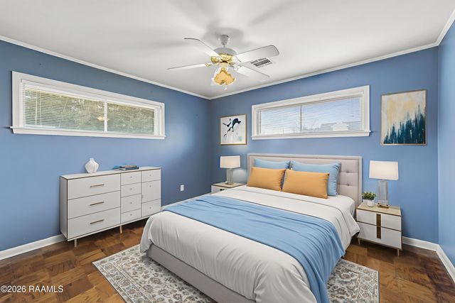 106 Woodcrest Drive, Lafayette, LA 70506