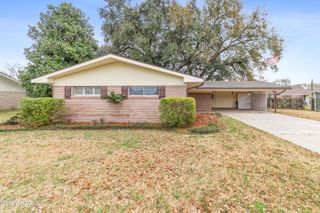 106 Woodcrest Drive, Lafayette, LA 70506