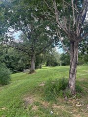 1040 Corlew Rd, White Bluff, TN 37187