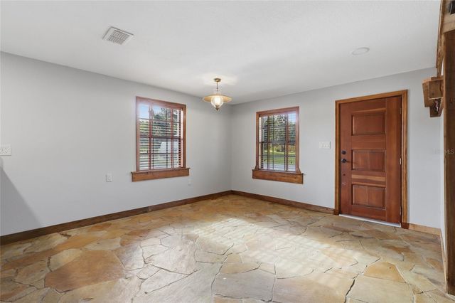 37715 DIXIE AVENUE, Dade City, FL 33525