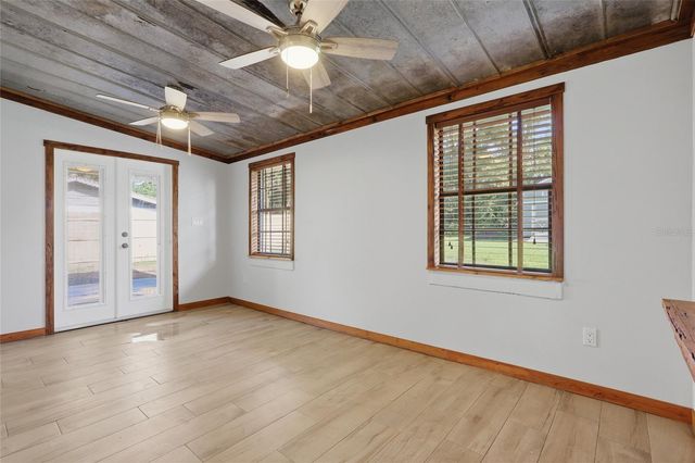37715 DIXIE AVENUE, Dade City, FL 33525