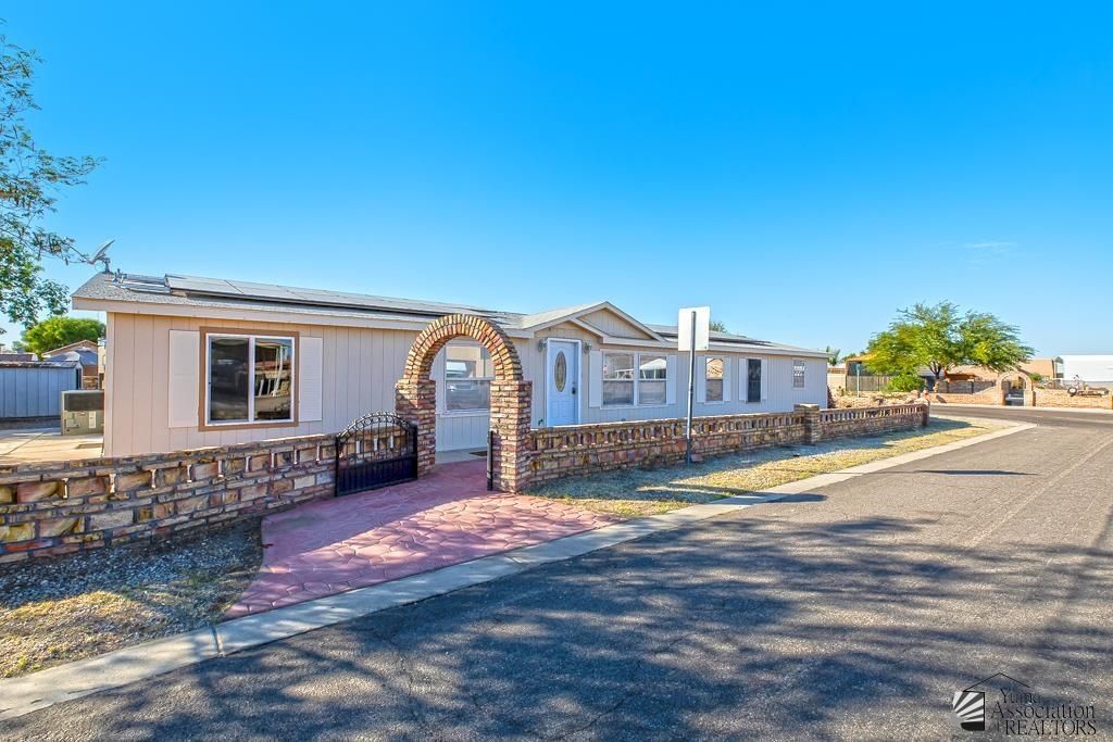 13675 E 44 St, Yuma, AZ 85367