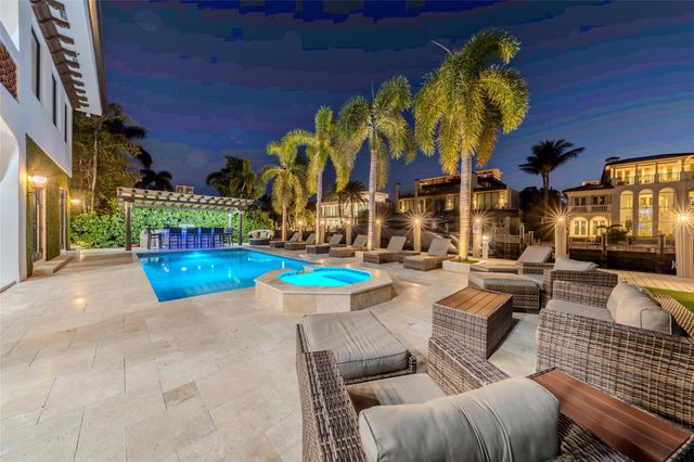 2430 Castilla Isle, Fort Lauderdale, FL 33301