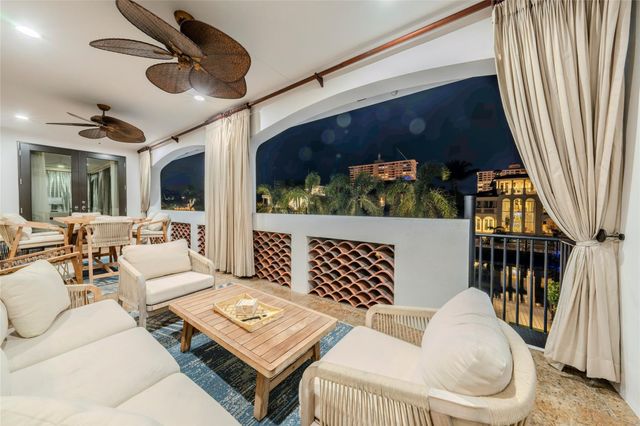 2430 Castilla Isle, Fort Lauderdale, FL 33301