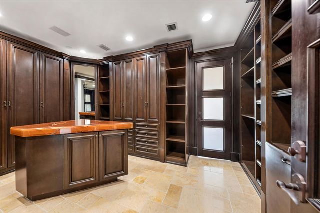 2430 Castilla Isle, Fort Lauderdale, FL 33301