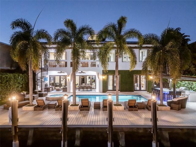 2430 Castilla Isle, Fort Lauderdale, FL 33301