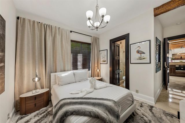 2430 Castilla Isle, Fort Lauderdale, FL 33301