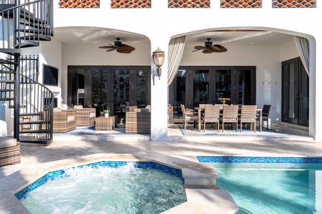 2430 Castilla Isle, Fort Lauderdale, FL 33301