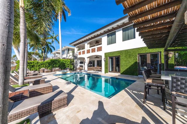 2430 Castilla Isle, Fort Lauderdale, FL 33301