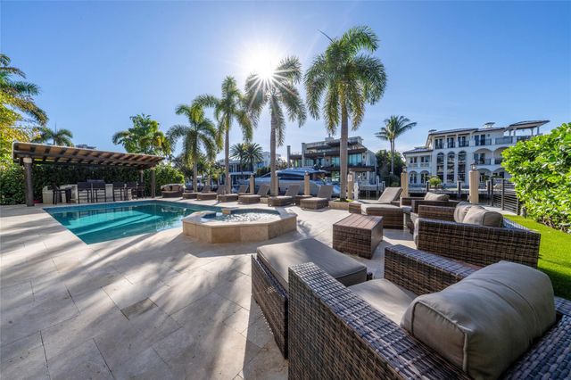 2430 Castilla Isle, Fort Lauderdale, FL 33301