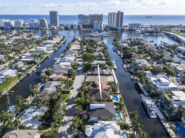 2430 Castilla Isle, Fort Lauderdale, FL 33301